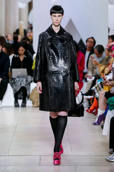 Look 8